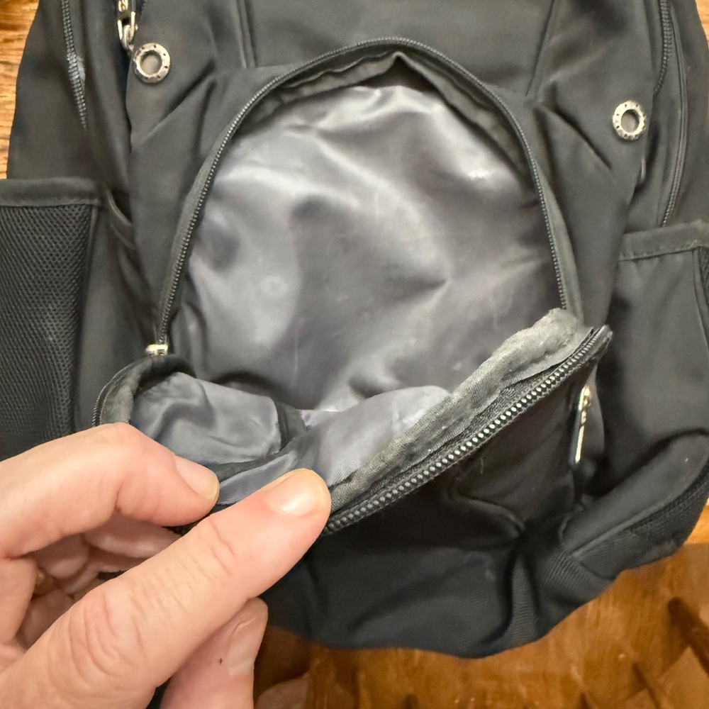 Swissgear Smartscan Backpack - Picture 4 of 8
